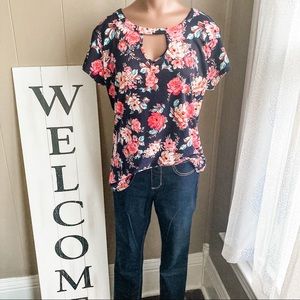 {Joe Boxer} Key Hole Floral Print Tee